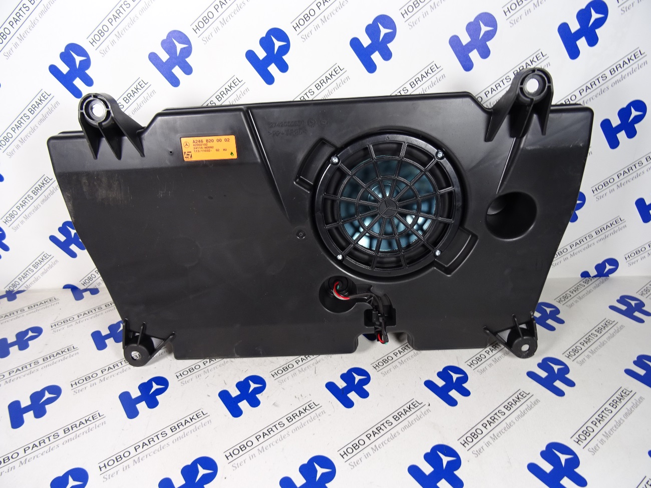 Subwoofer A 246 820 0002