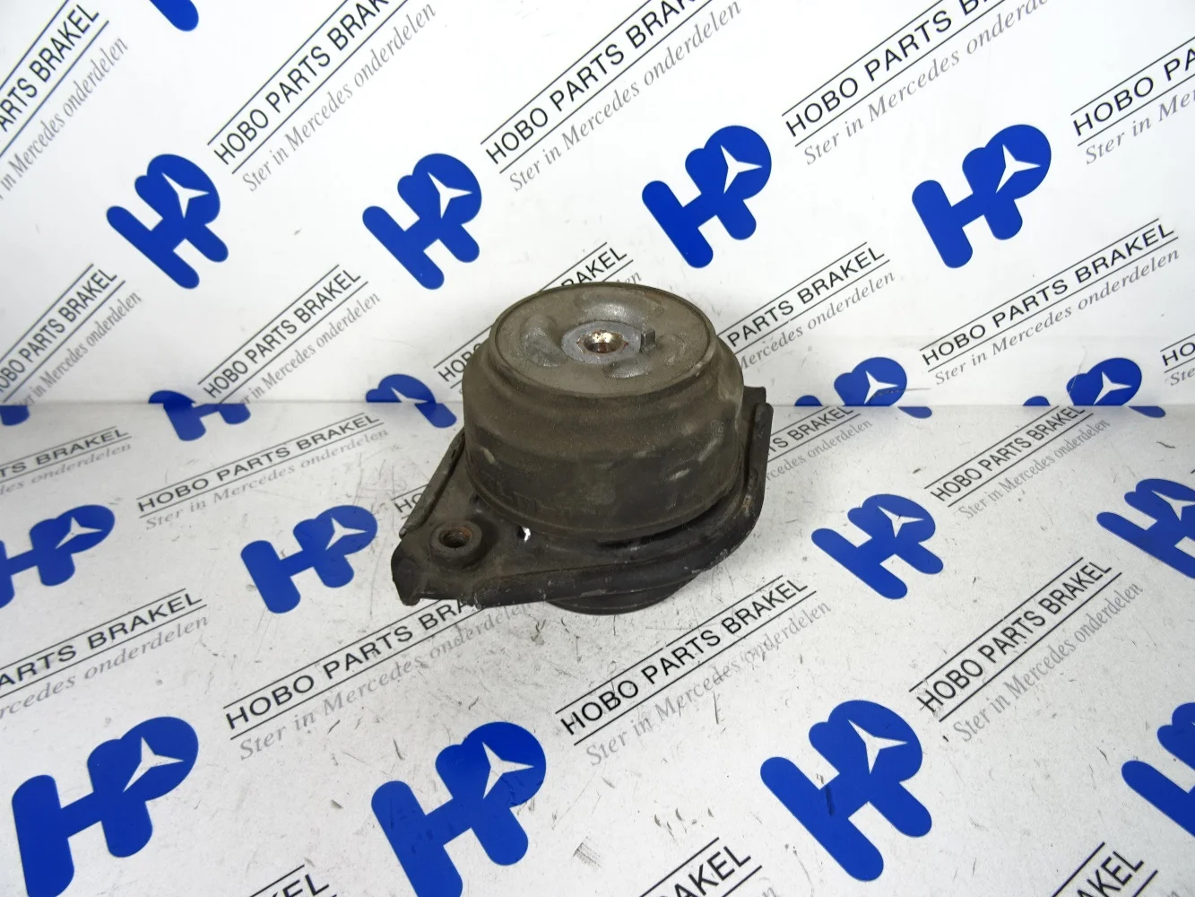 Engine mount A 251 240 3117 - A2512403117 - A2512403117