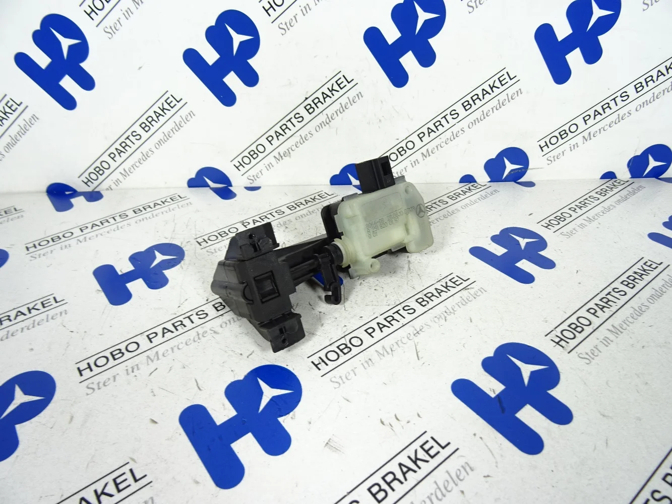 Tankklep motor A 251 820 0197 - A2518200197 - A2518200197