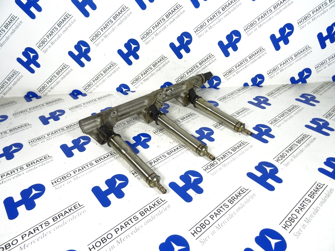 Injector rail A 272 070 5332