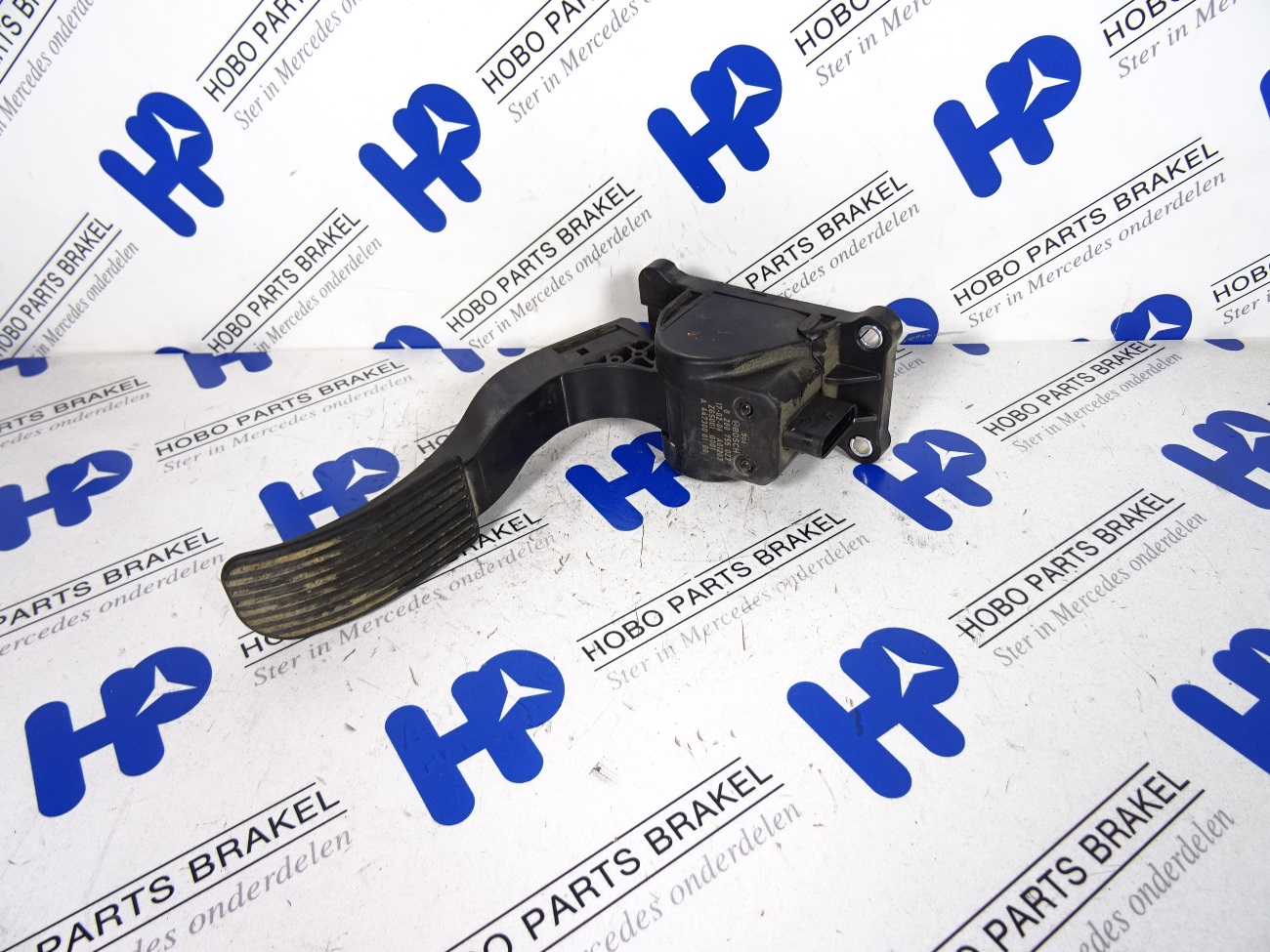 Gaspedaal A 447 300 0100