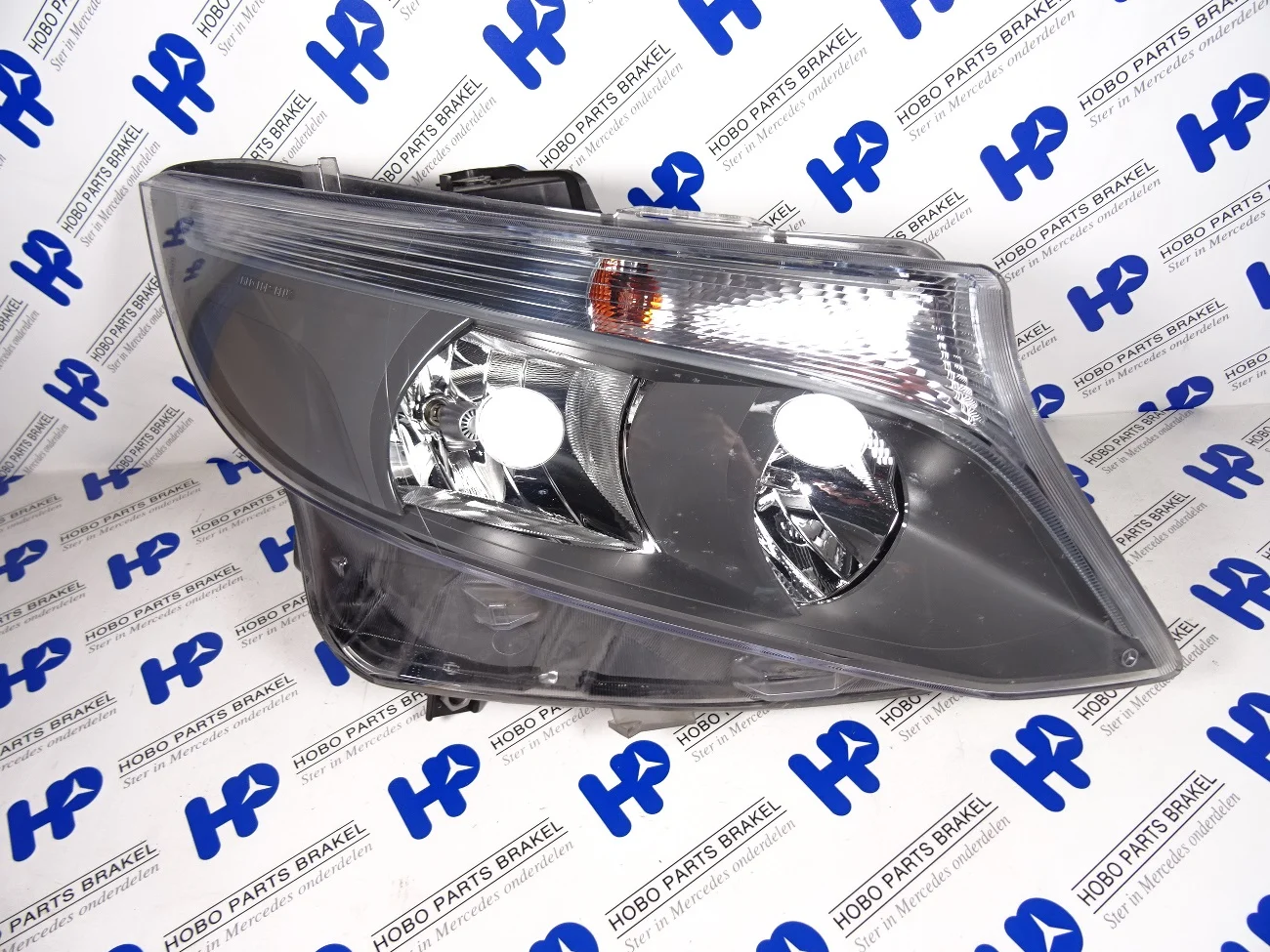 Headlight Vito w447 Right - A4479065900 - A4479065900