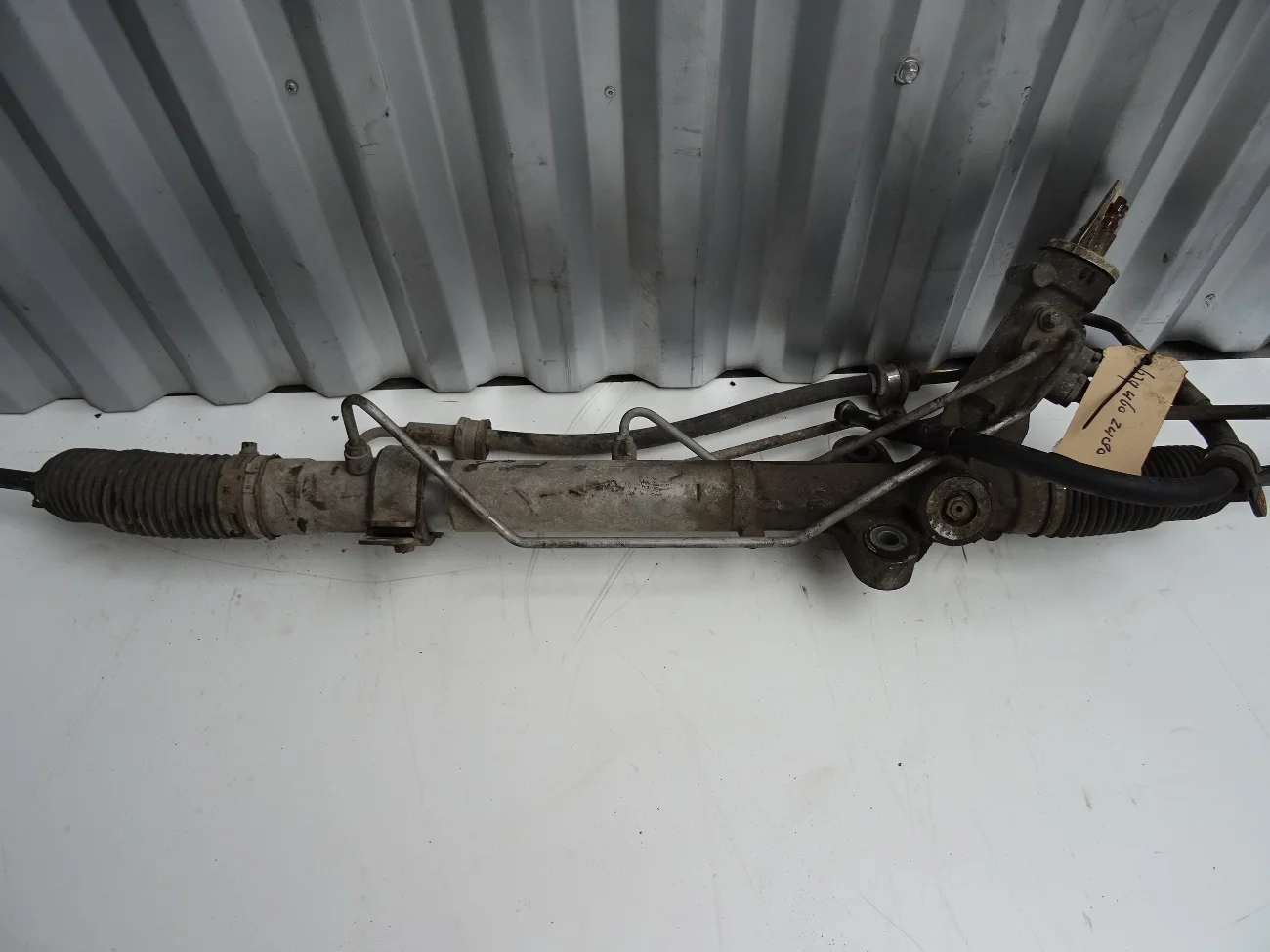 Steering rack A 639 460 2400 - A6394602400 - A6394602400
