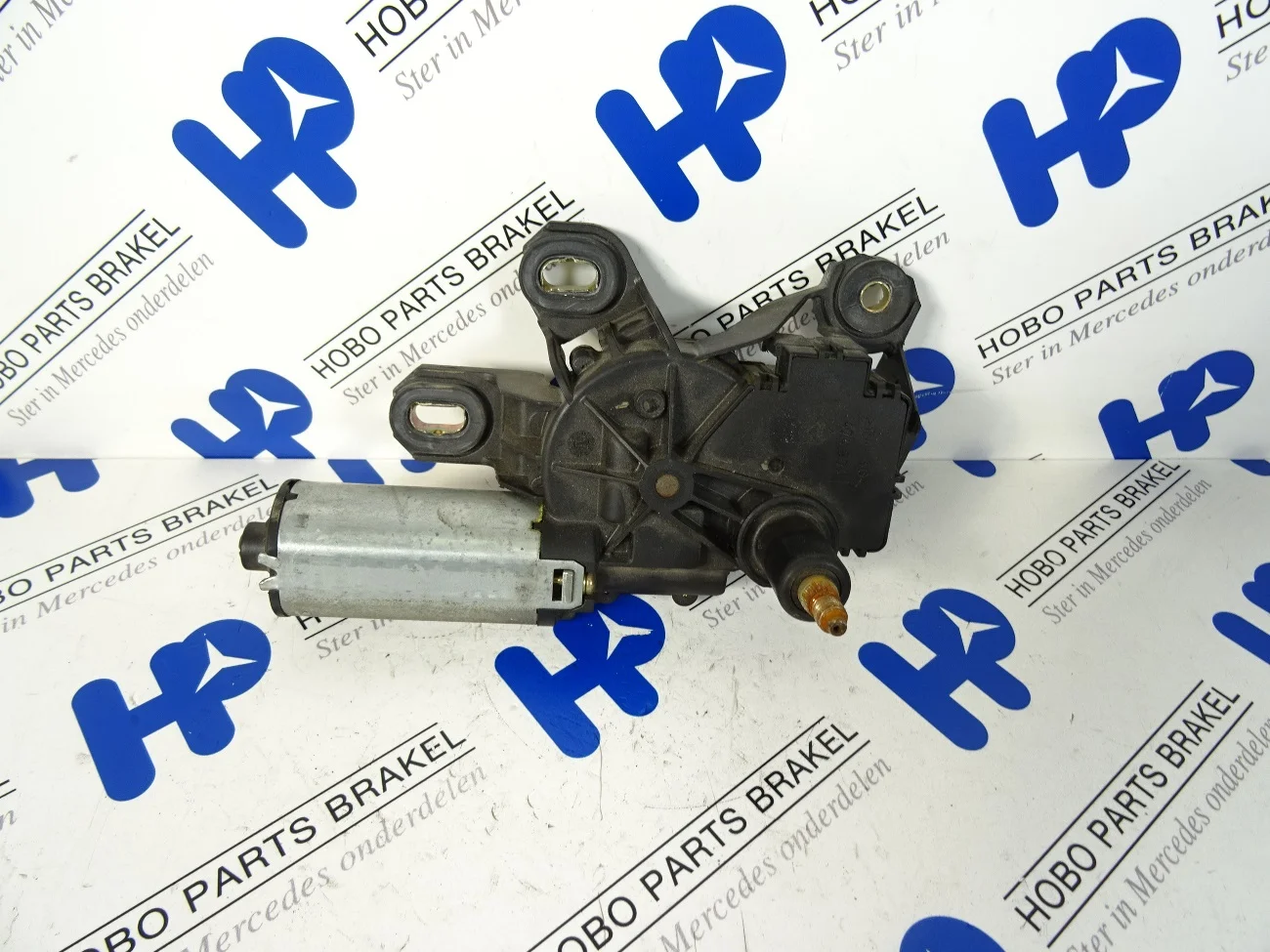 Wiper motor Rear A 639 820 0608 - A6398200608 - A6398200608