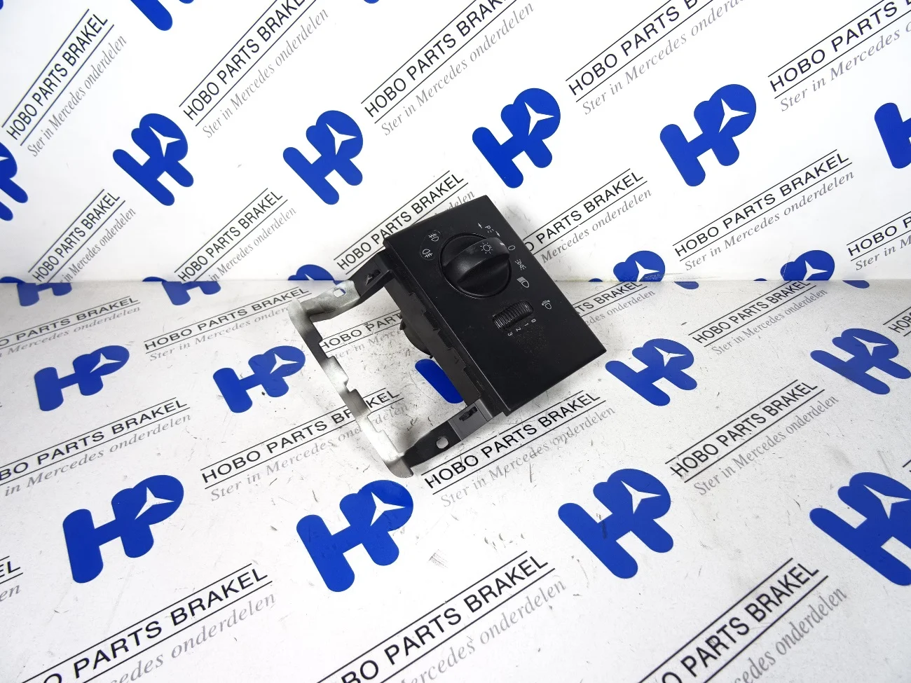 Light switch A 639 905 0000 - A6399050000 - A6399050000