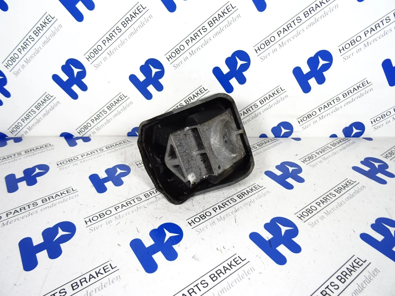 Engine mount A 906 241 1513 - A9062411513 - A9062411513