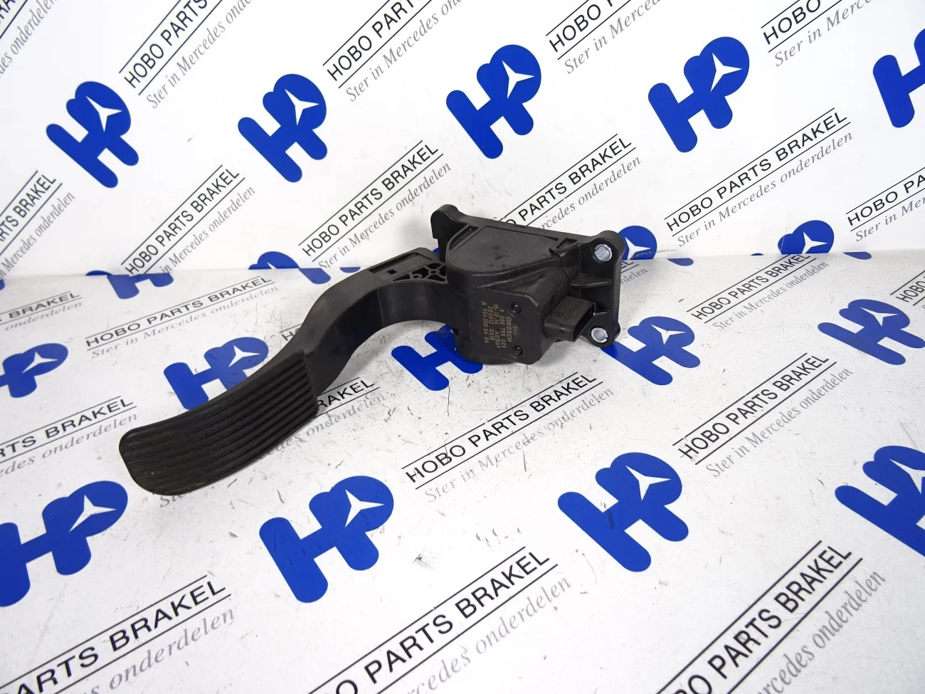 Gas pedal A 906 300 0404 - A9063000404 - A9063000404