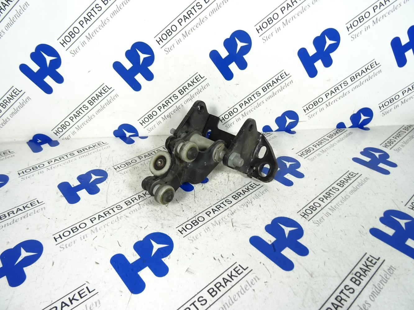 Rolgeleiding schuifdeur A 906 760 0347