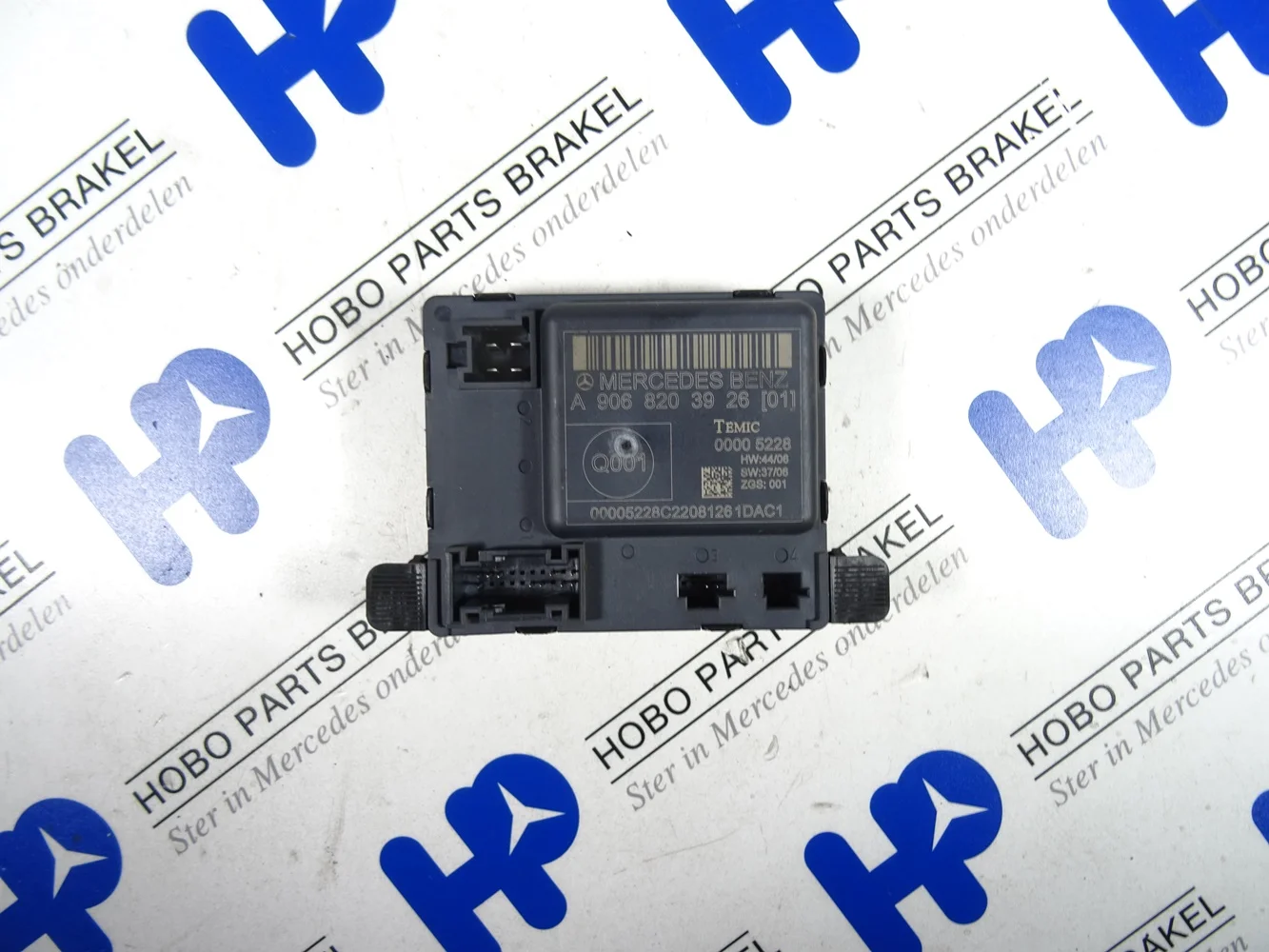 Deur module A 906 820 3926* LV/RV