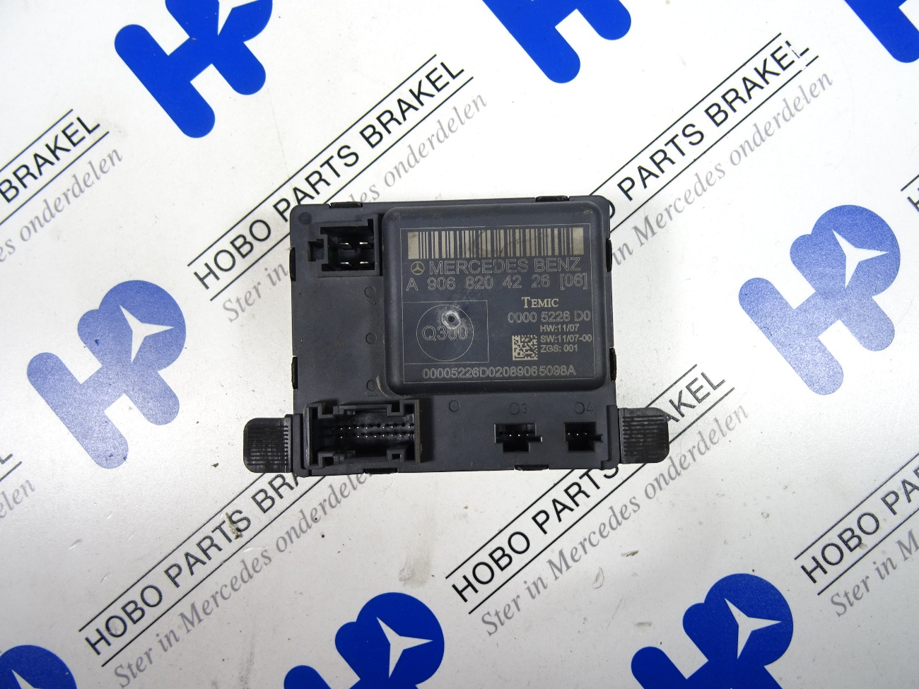 Deur module A 906 820 4226 LV/RV