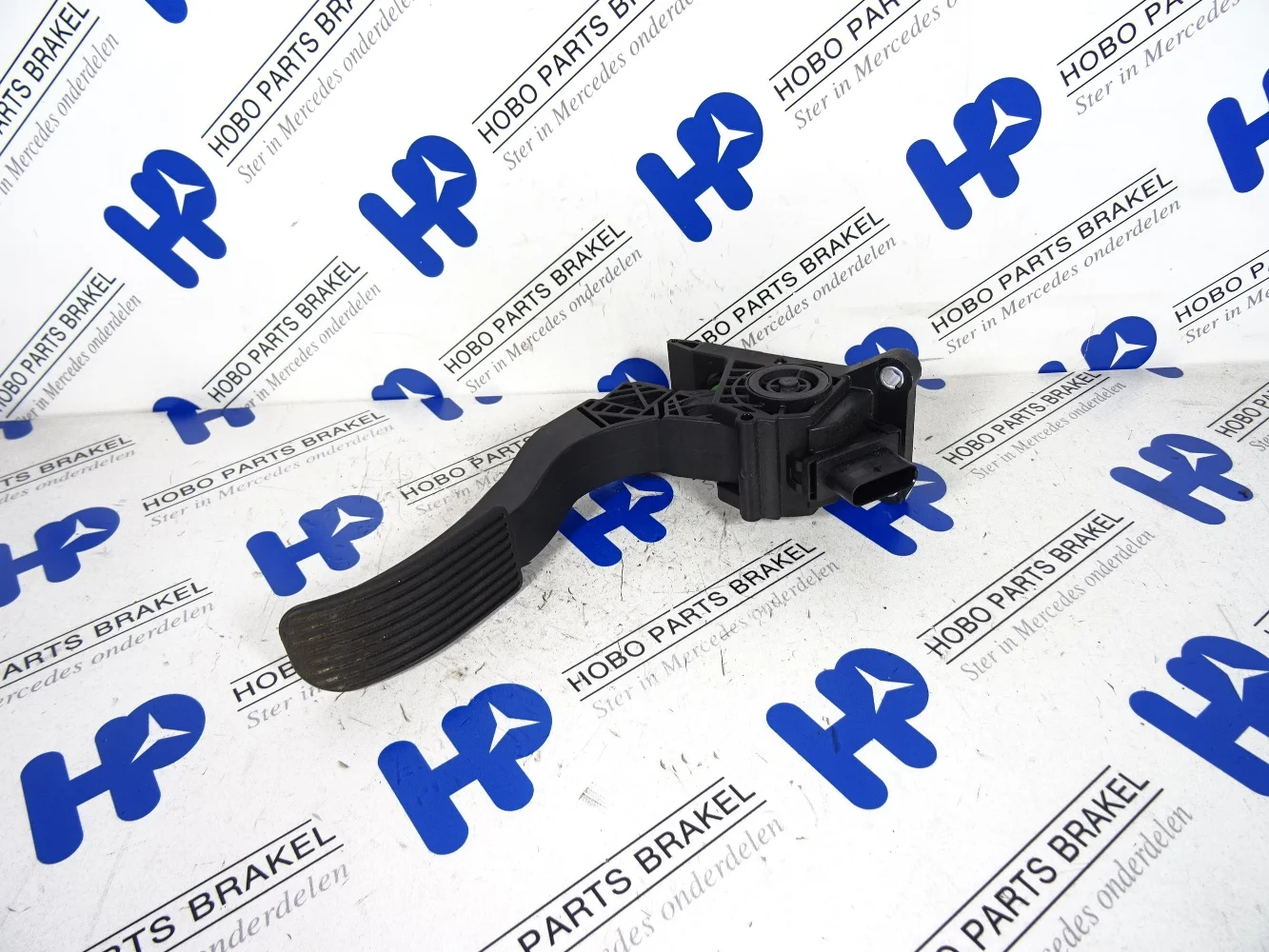 Gas pedal A 907 301 0200 - A9073010200 - A9073010200