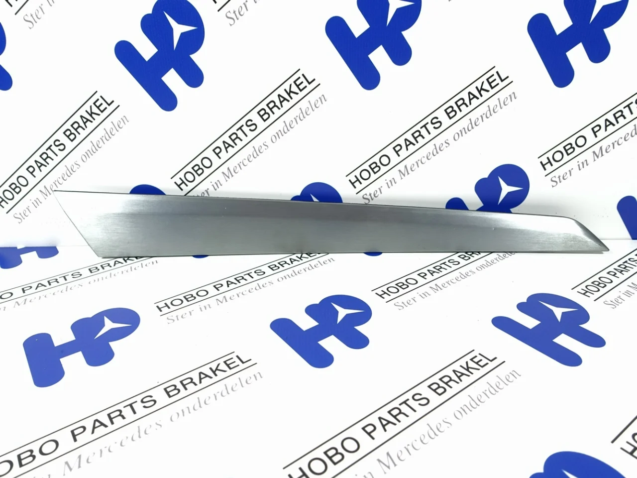 Deurpaneel sierlijst A 204 730 0322 LA - Article 13878 1 - A2047300322
