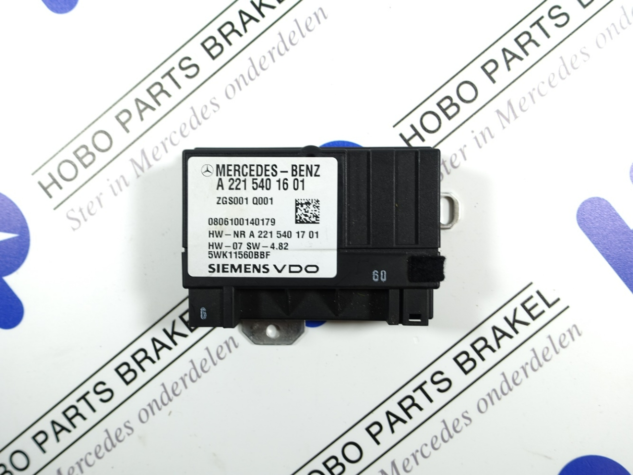 Brandstofpomp module A 221 540 1601