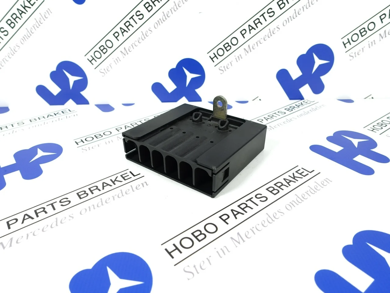 Fuse box A 003 545 3501 - Article 13968 1 - A0035453501