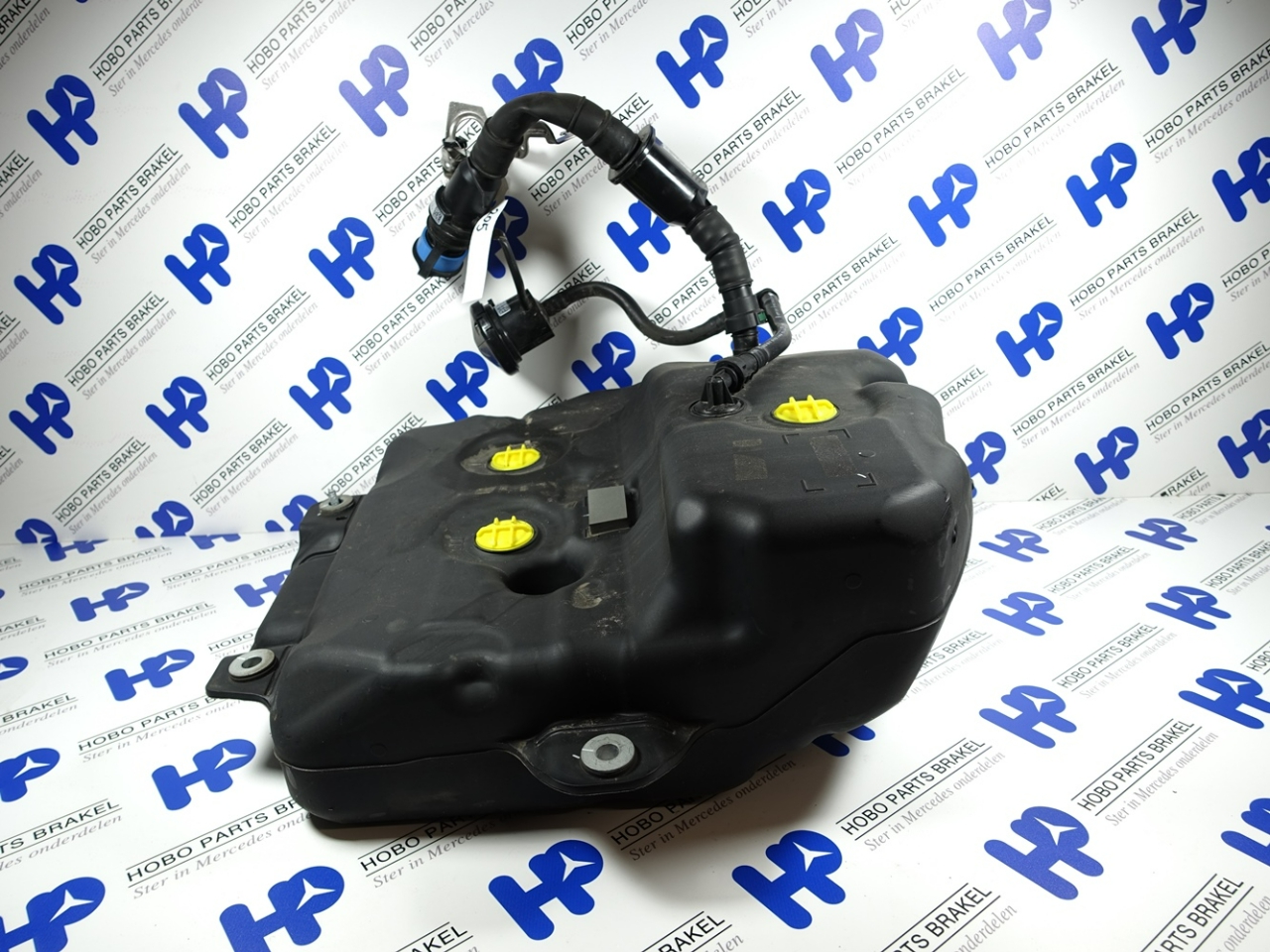 AdBlue brandstoftank A 205 470 6901 - Article 14019 1 - A2054706901