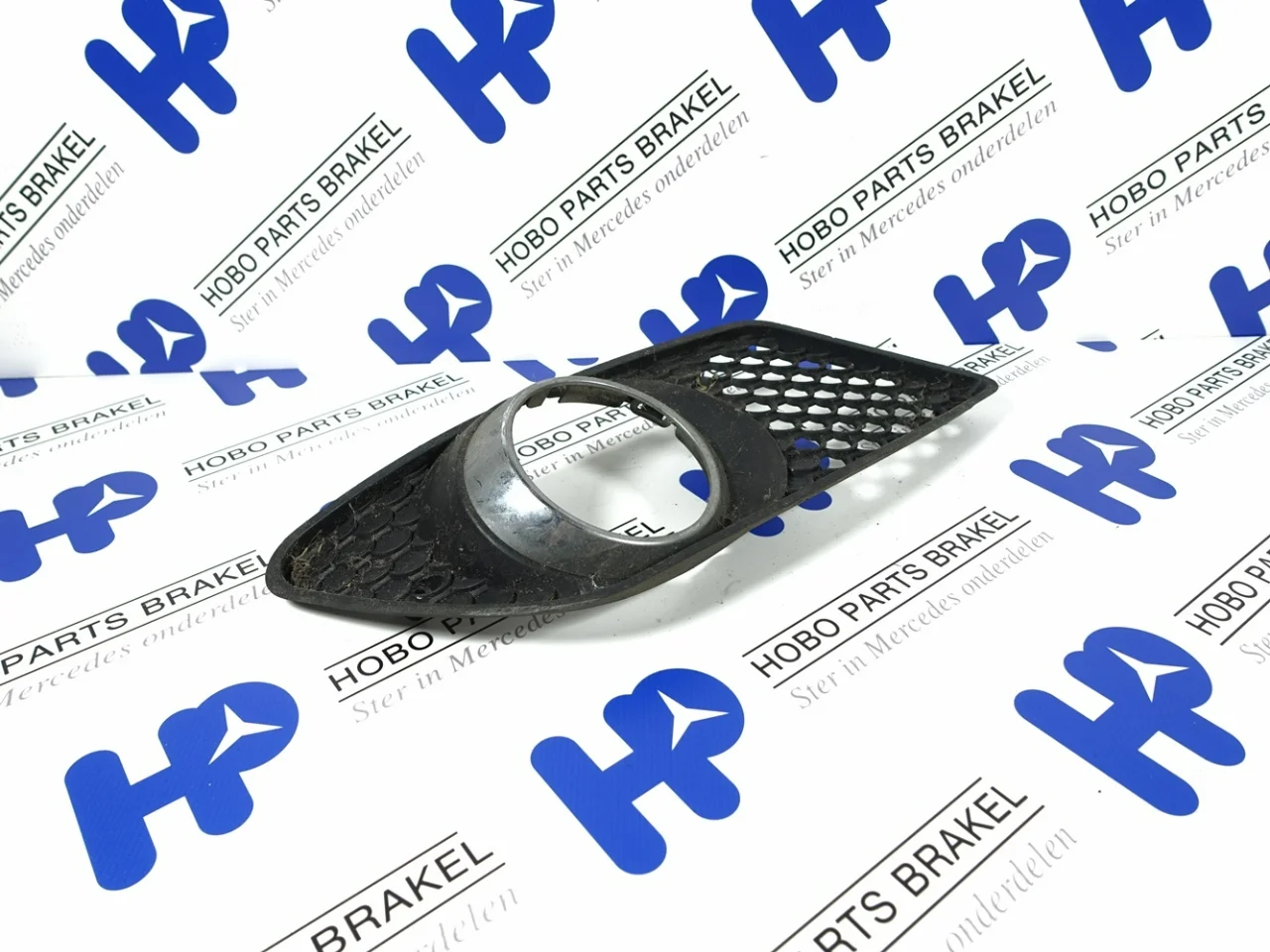 Mistlamp afdekking A 204 885 0253 - Article 14056 1 - A2048850253