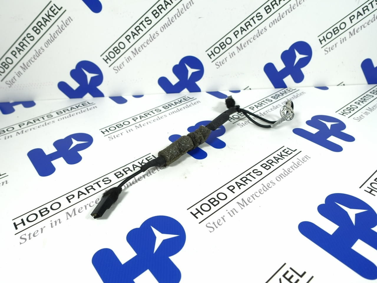 Antenne versterker A 212 820 8289