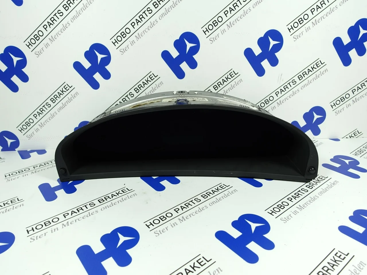 Instrument cluster A 220 540 4611 - Article 14215 1 - A2205404611