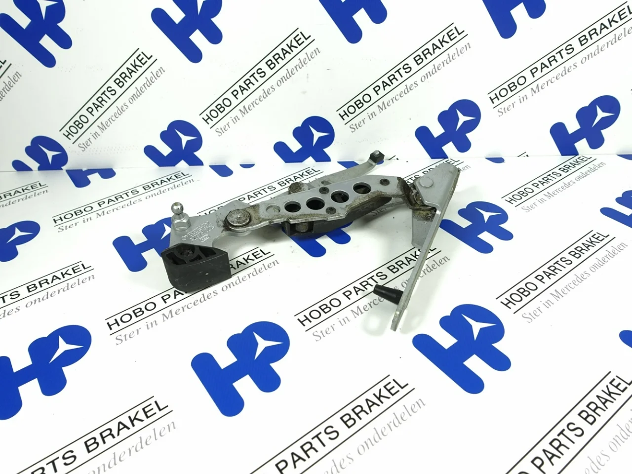 Achterklep schanier A 209 750 0228 grijs - Article 14394 1 - A2097500228-775