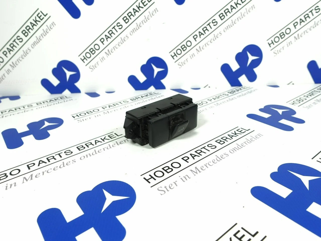 Convertible roof switch A 209 820 8710 - Article 14397 1 - A2098208710
