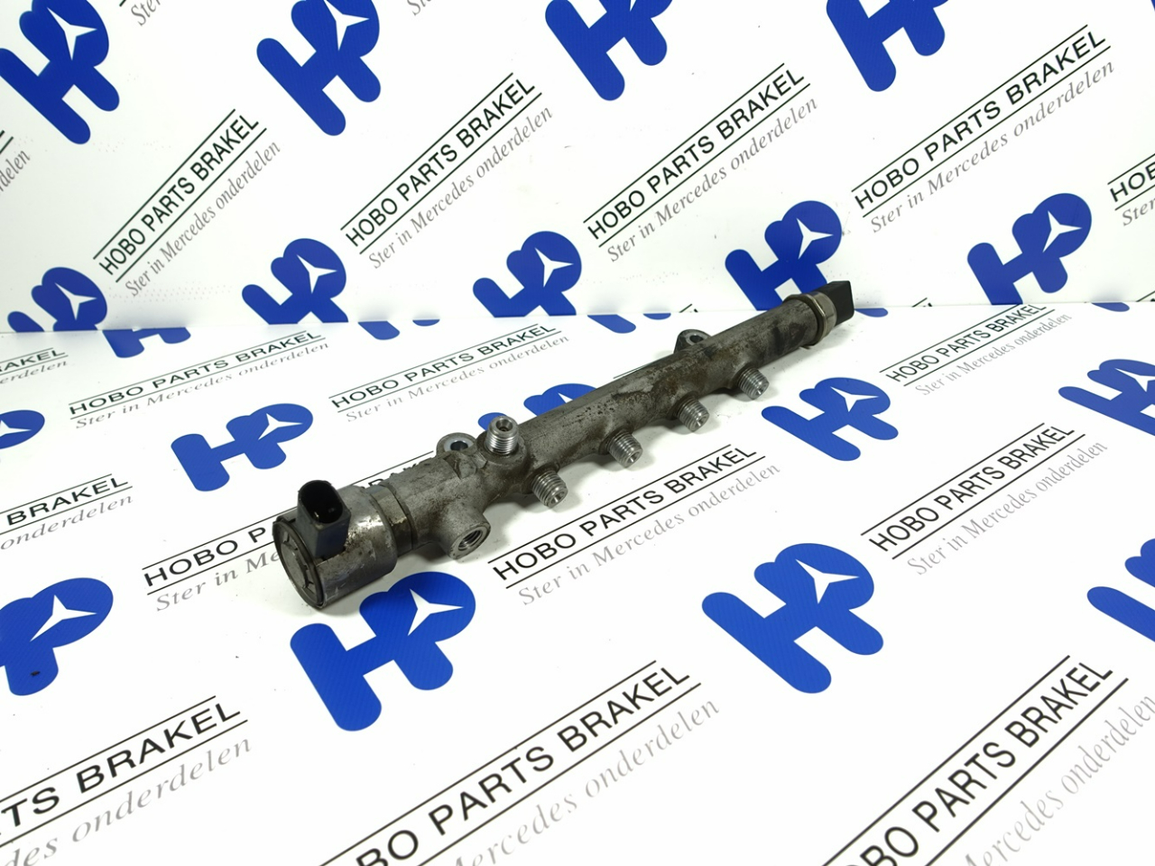 Common rail A 651 070 0700