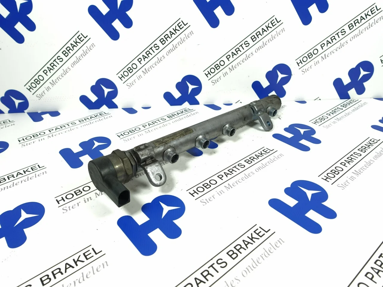 Common rail A 642 070 3395 - Article 14513 1 - A6420703395