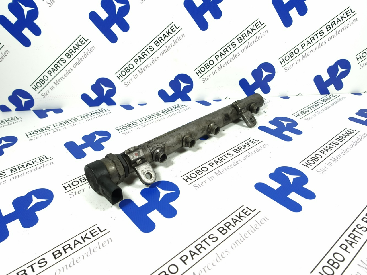 Common rail A 642 070 2495 - Article 14527 1 - A6420702495
