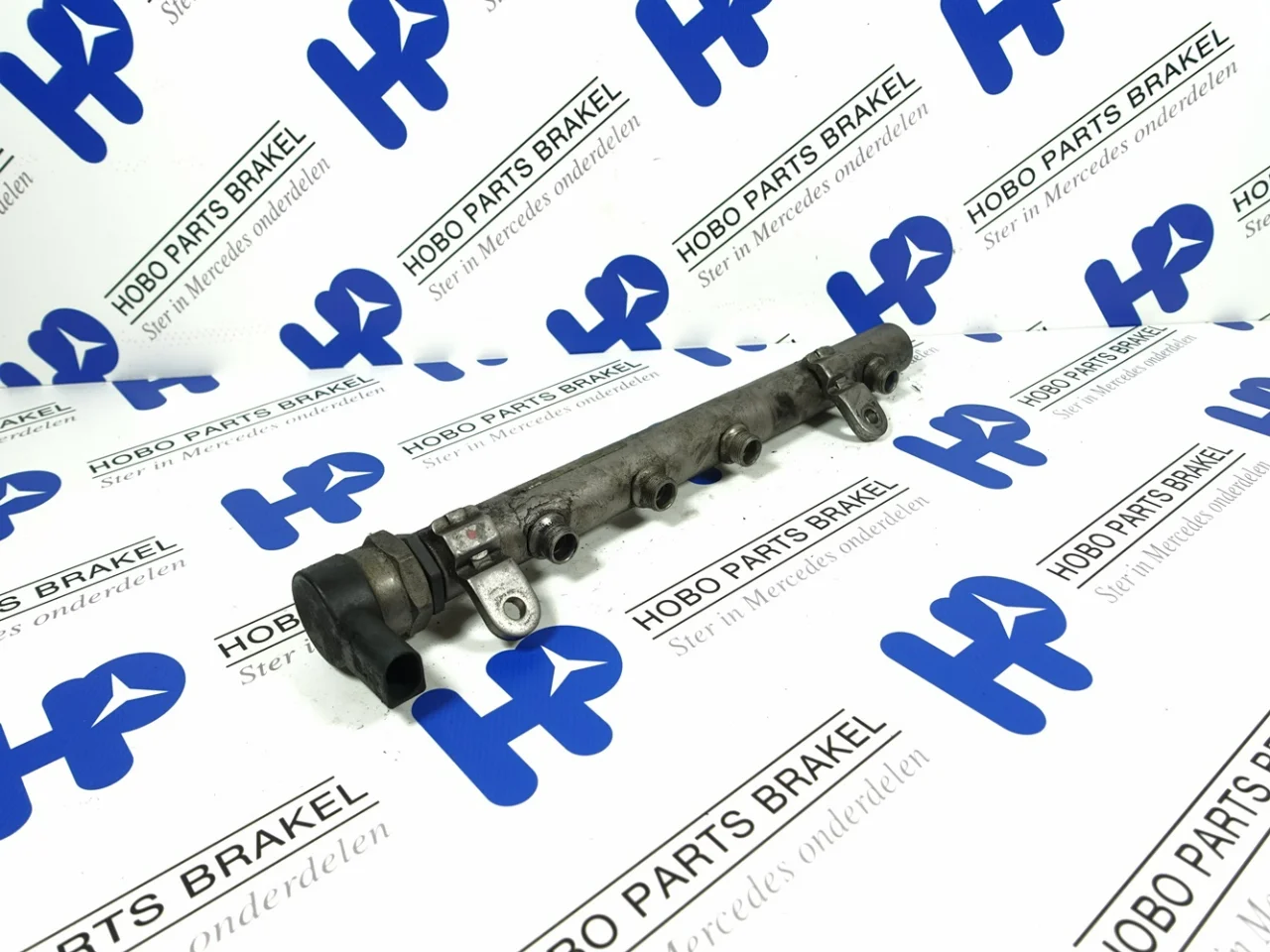 Common rail A 642 070 2495 - Article 14527 1 - A6420702495