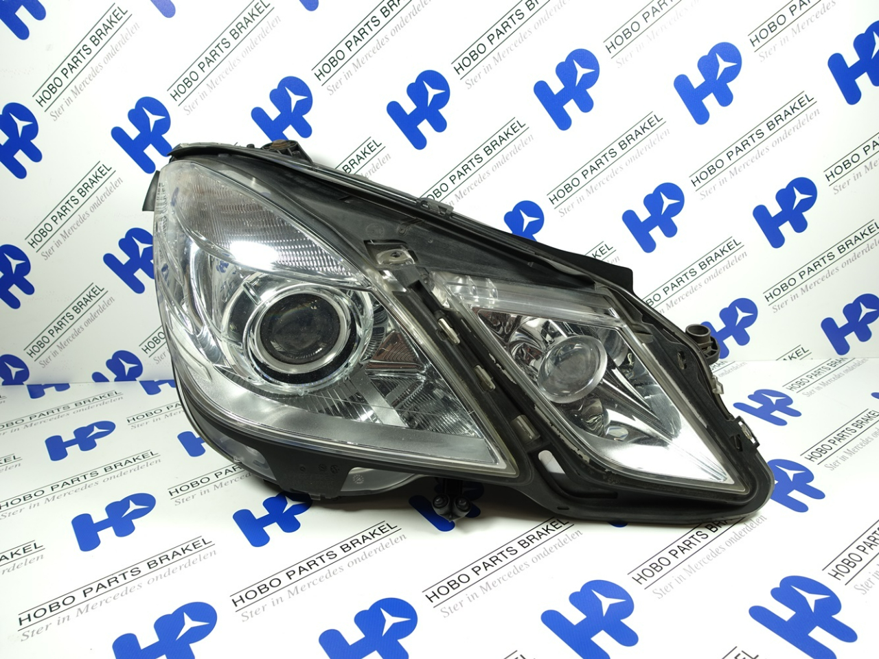 Koplamp E-klasse w212 Xenon Rechts