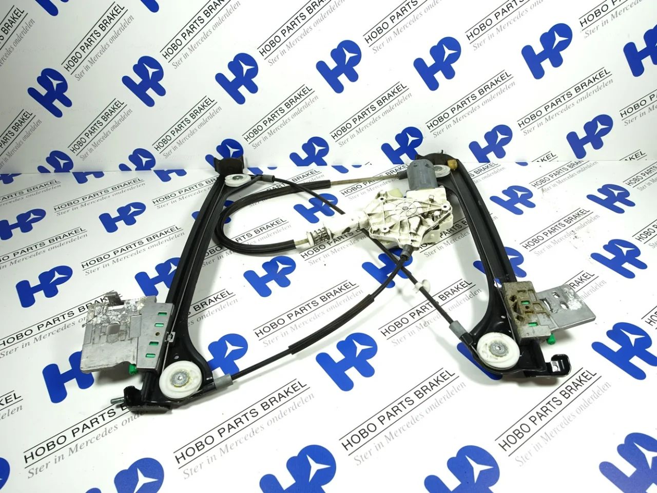 Window mechanism A 171 720 0346 - Article 14556 1 - A1717200346
