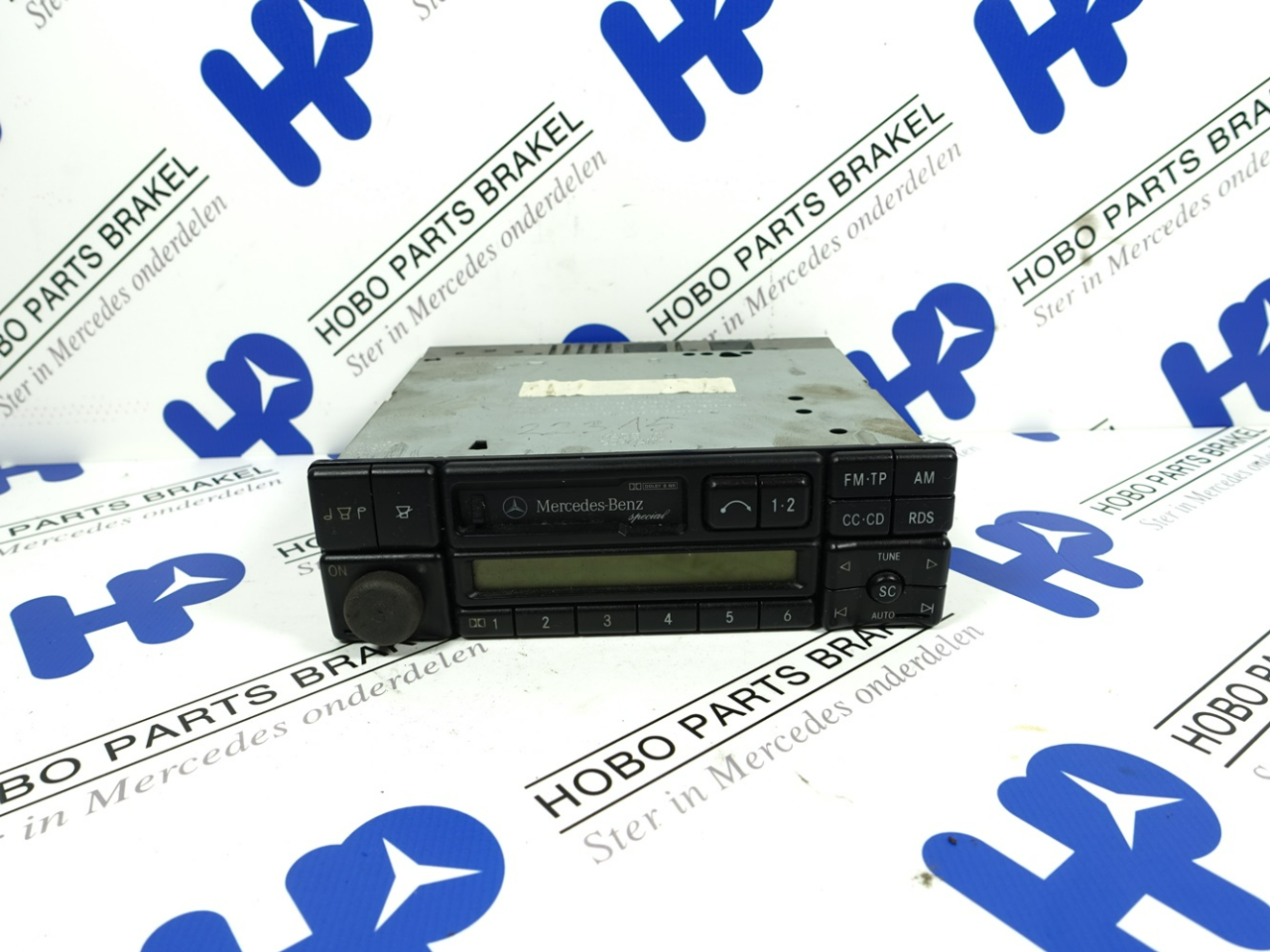 Radio A 003 820 8286
