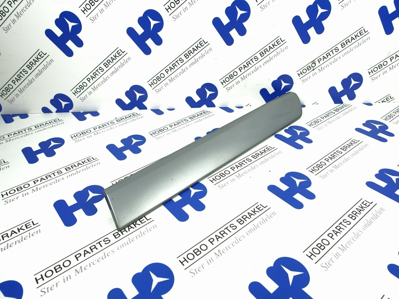Sierlijst A 208 690 0362 LA zilver