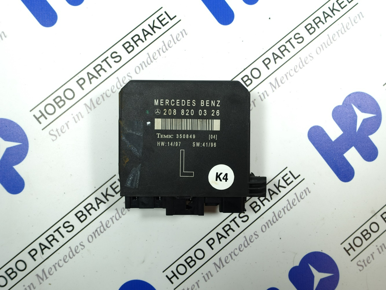 Deur module A 208 820 0326 LV (!)