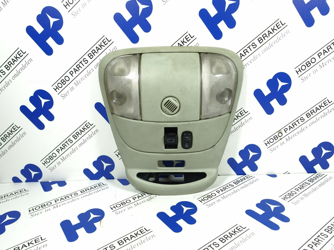 Binnenverlichting A 163 820 5710
