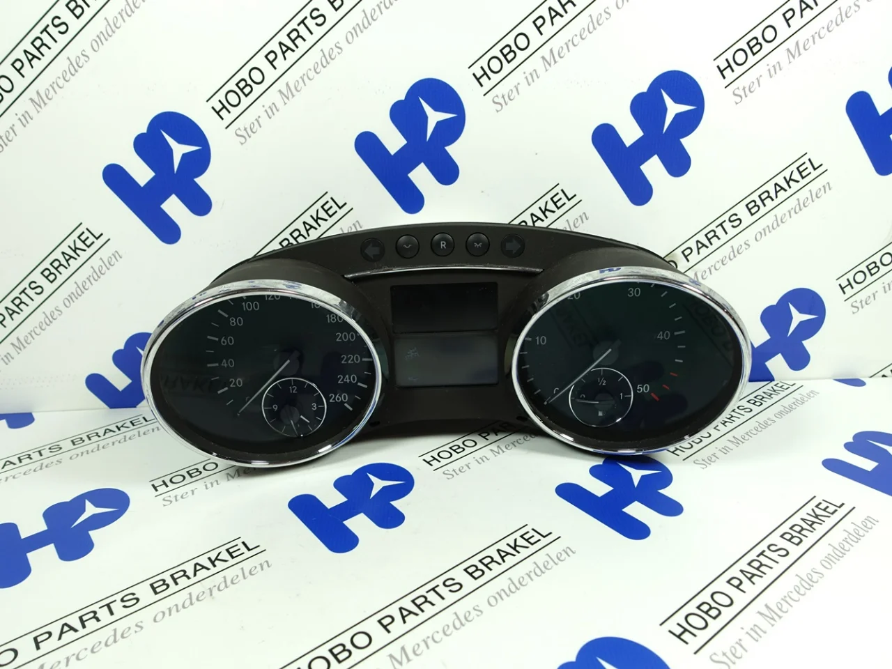 Instrument cluster A 251 540 9847 - Article 14844 1 - A2515409847