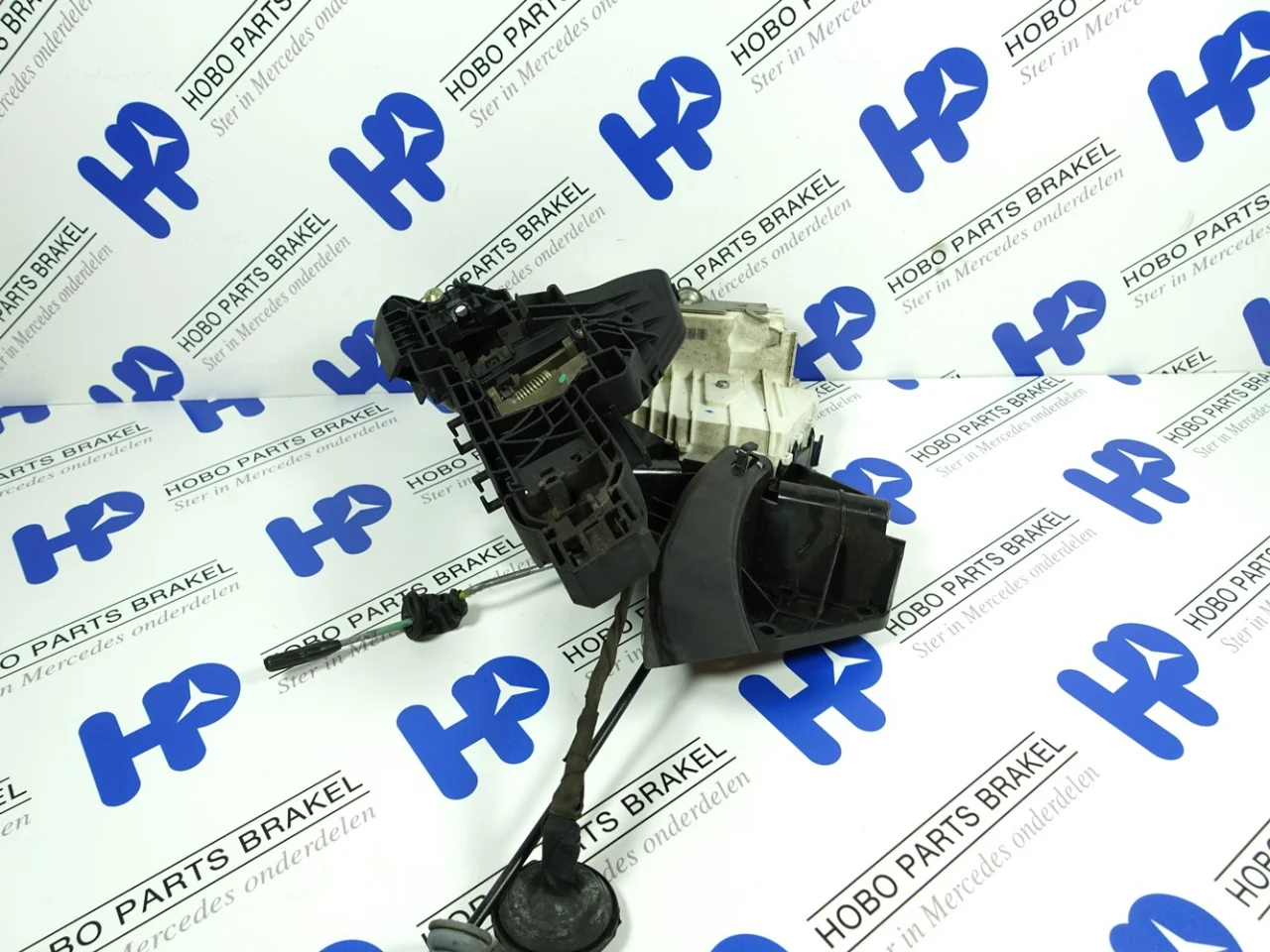 Portierslot A 251 730 0335 LA - Article 14846 1 - A2517300335