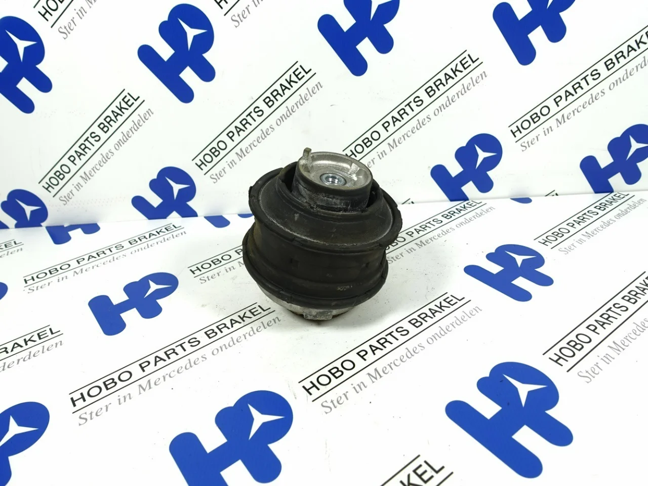 Engine mount A 221 240 1317 - Article 14966 1 - A2212401317