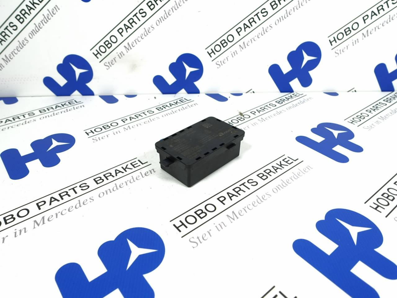 Antenne versterker A 907 905 3807