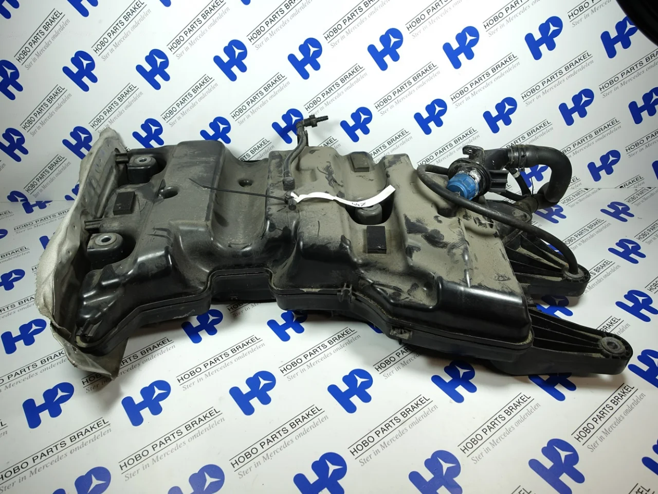 AdBlue fuel tank A 447 470 7700 - Article 15055 1 - A4474707700