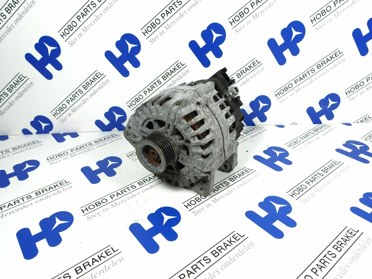 Dynamo A 000 906 3705 &ndash; 220A