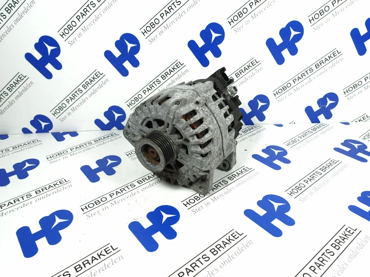 Dynamo A 000 906 3705 &ndash; 220A