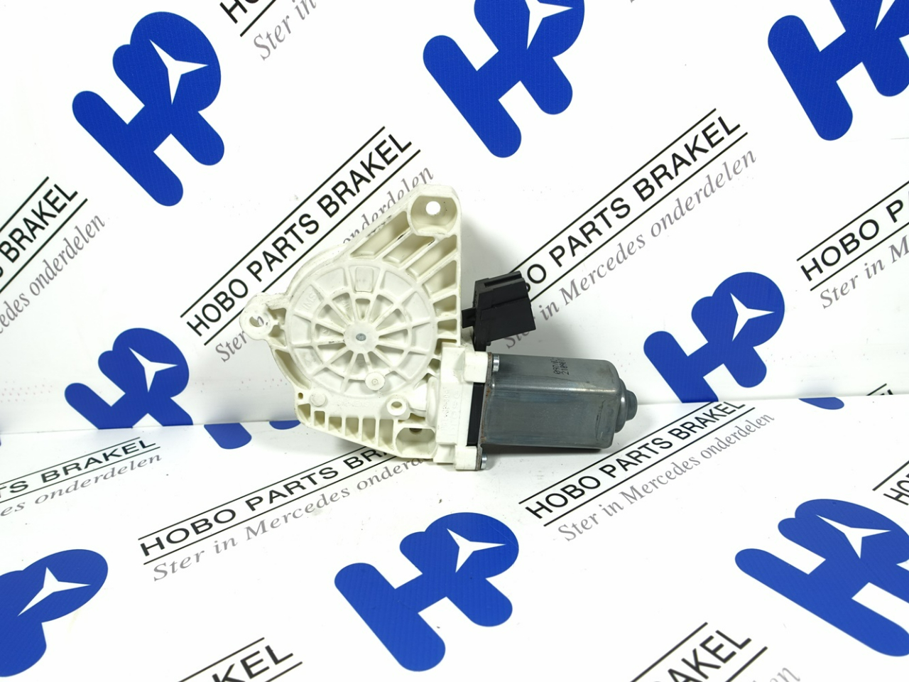 Raammotor A 221 820 3042 RA - Article 15213 1 - A2218203042