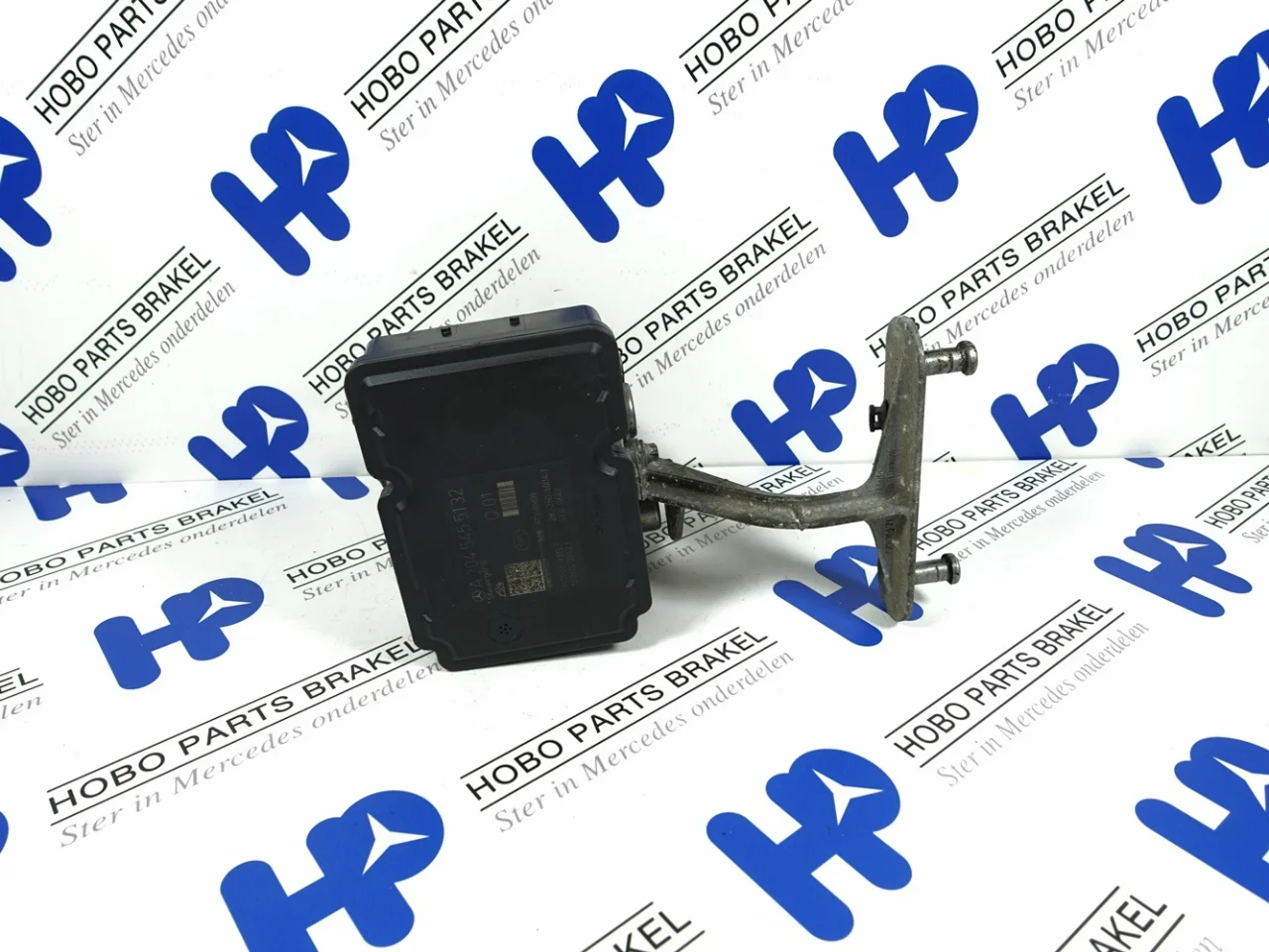 ABS pump A 204 431 3712 - Article 15335 1 - A2044313712