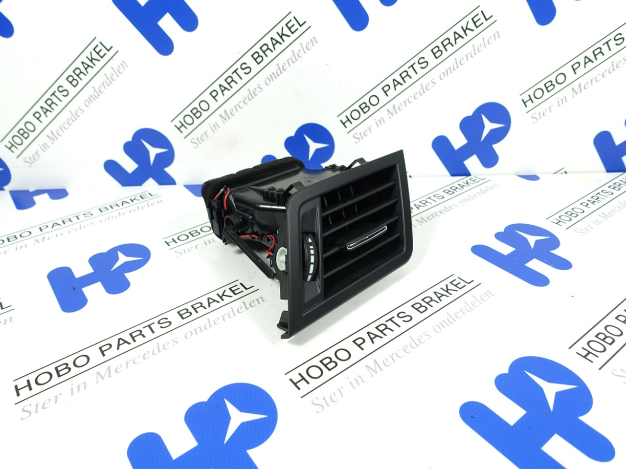 Luchtrooster A 207 830 0254 zwart