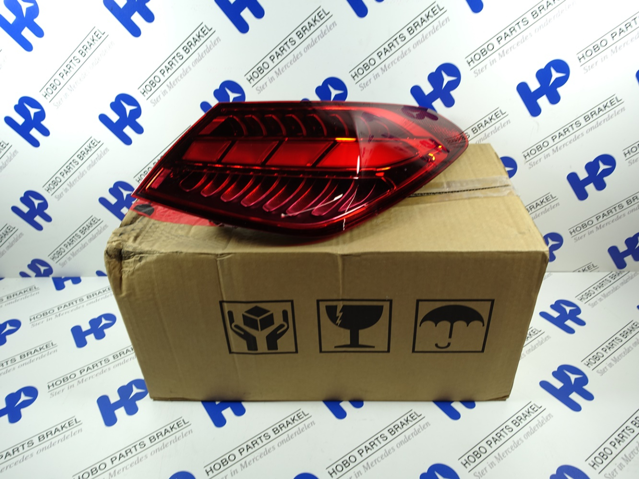 Achterlicht C-klasse w206 Sedan LED Rechts (Nieuw) 1