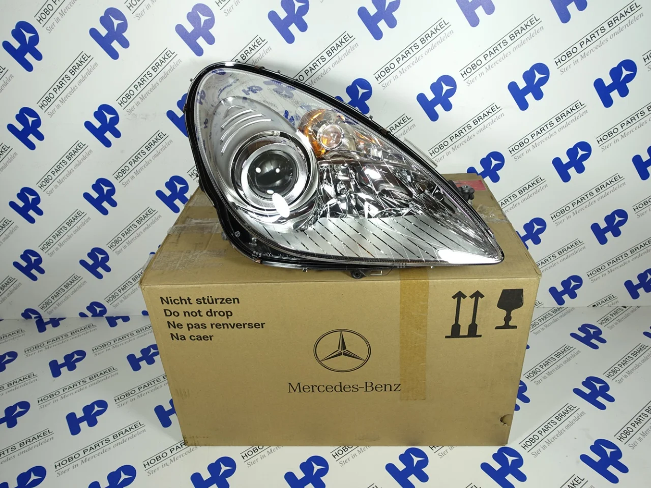 Headlight SLK-class r171 Right (New) - Article 15416 1 - A1718200261-N