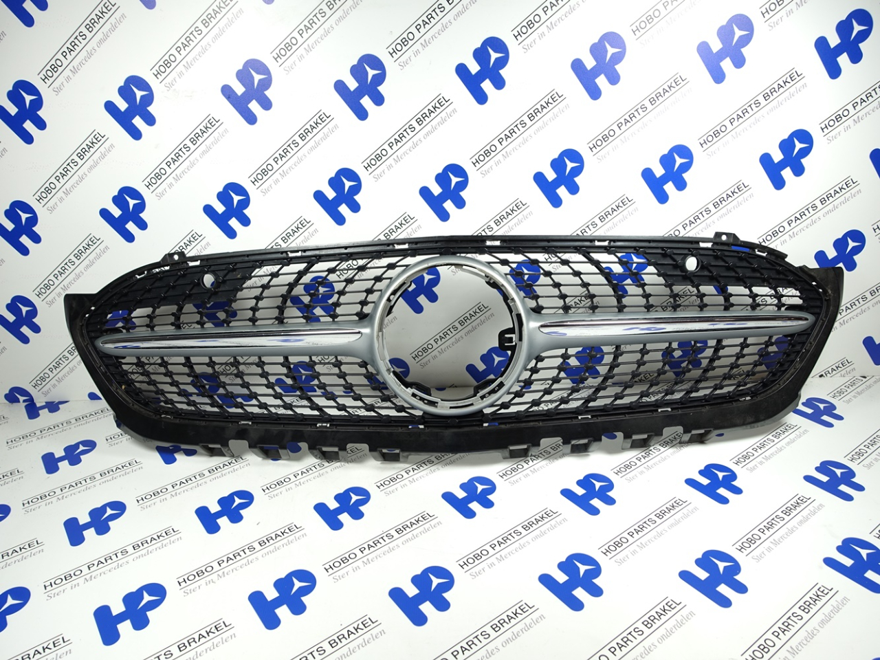Grille A-klasse w177 Diamond zilver - Article 15432 1 - A1778880200