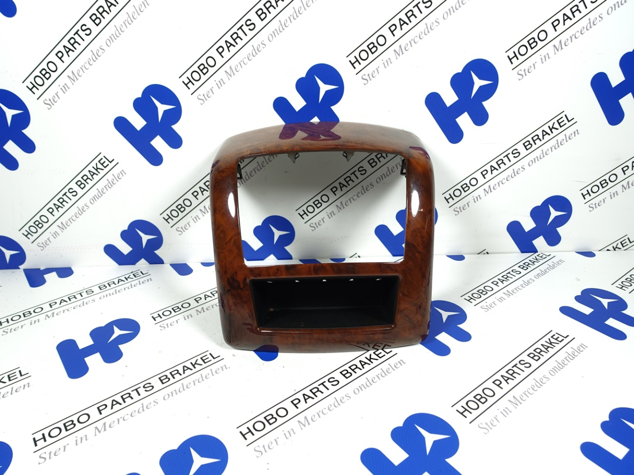 Middenconsole sierlijst A 221 680 0475