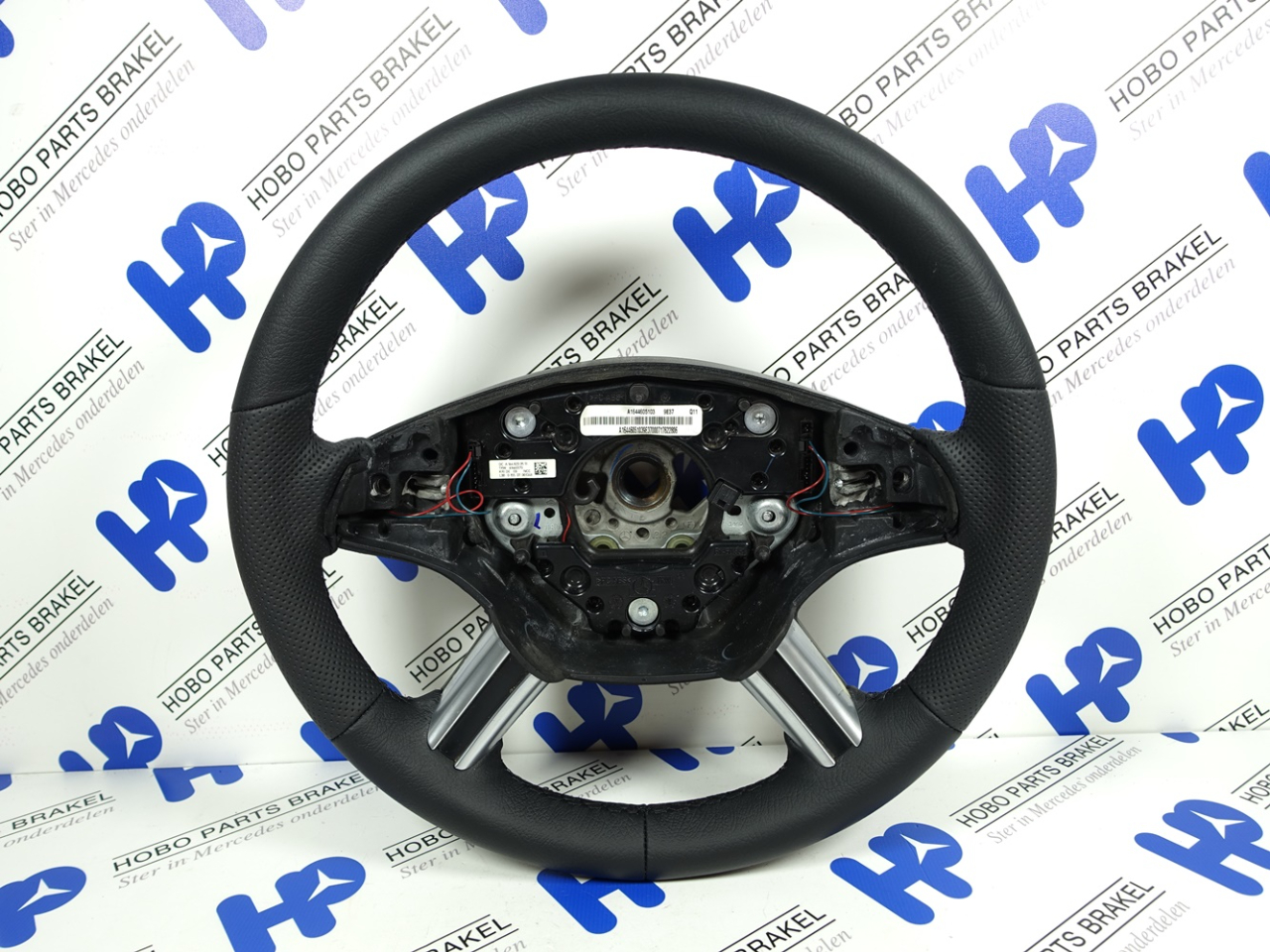 Stuurwiel ML-klasse w164 / R-klasse w251 nieuw bekleed1