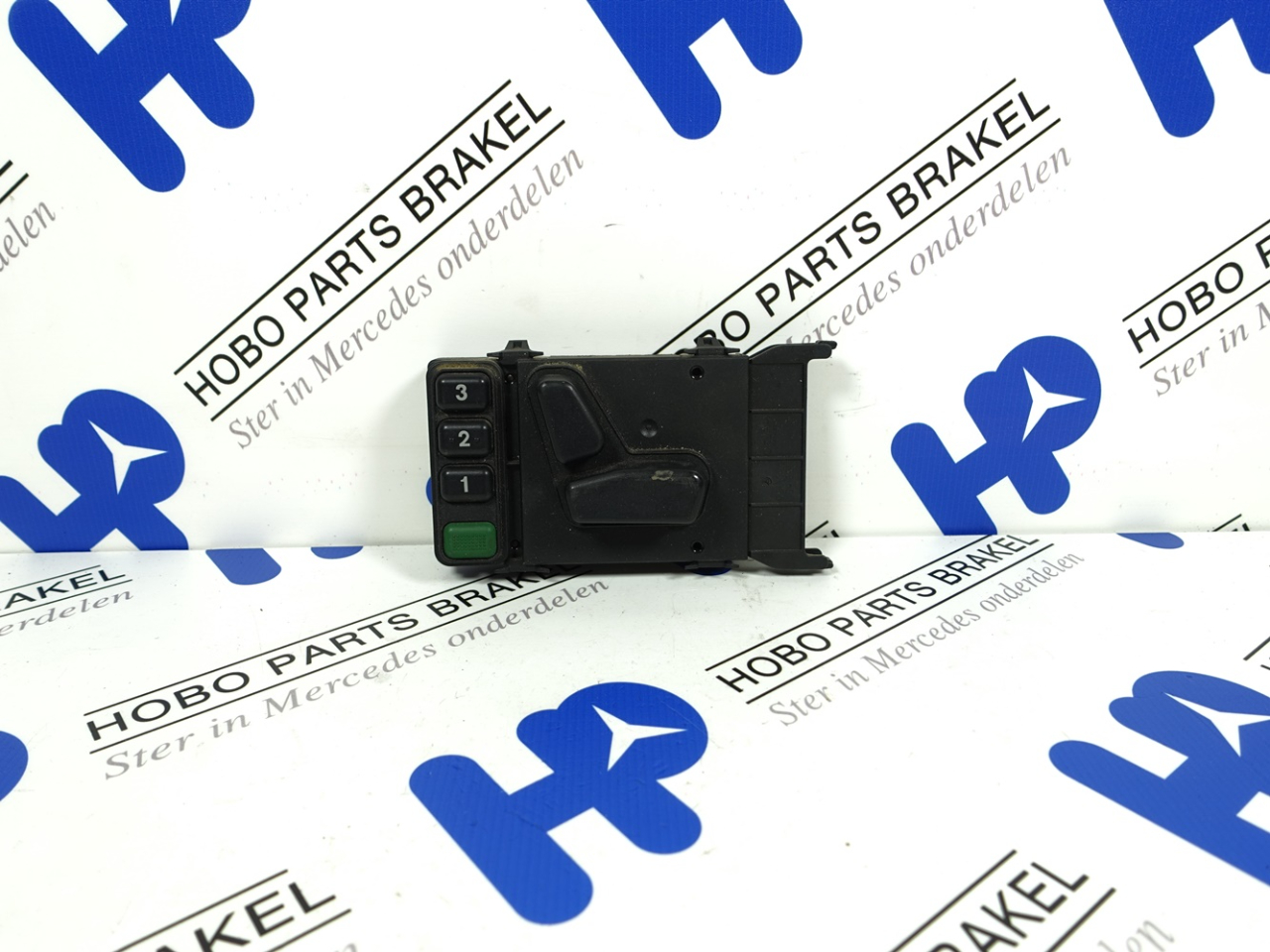 Stoelbedieningsschakelaar A 163 820 2310 RV